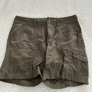 The North Face Women's Hiking Shorts - Olive